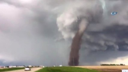 Kanada'da Garip Bir Hortum