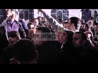 Report TV - Ja si e kaluan natën e tretë protestuesit e opozitës