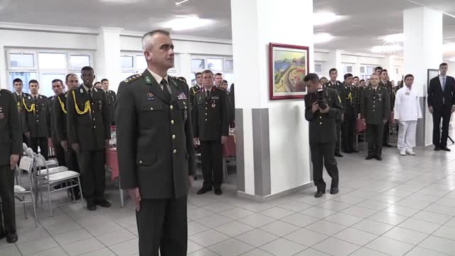 Milli Savunma Bakanı Işık, Kara Harp Okulu Öğrencileriyle Iftarda Bir Araya Geldi