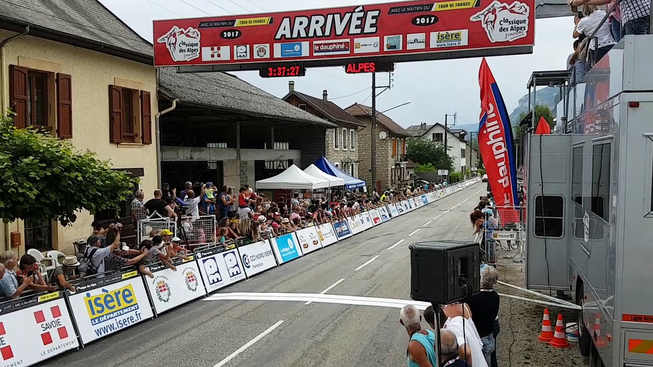 Classique des Alpes 2017 : La victoire de Maxim Van Gils