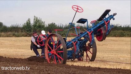 Böyle tarla sürme görmediniz