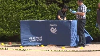 Damat Cinnetinde Hayatını Kaybeden 3 Kişi Toprağa Verildi