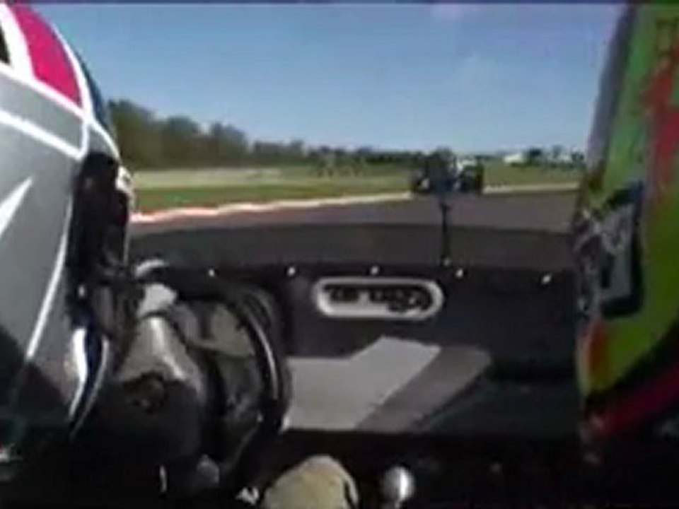 Lotus 2Eleven à Magny Cours (magazine motorsport)