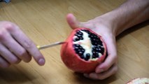POMEGRANATE OPENING - Awesome Pomegranate Technique - jak otworzyć granat