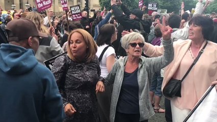 Anti-Fascist Liverpool Demonstrators Sing, Cheer as EDL March Halted