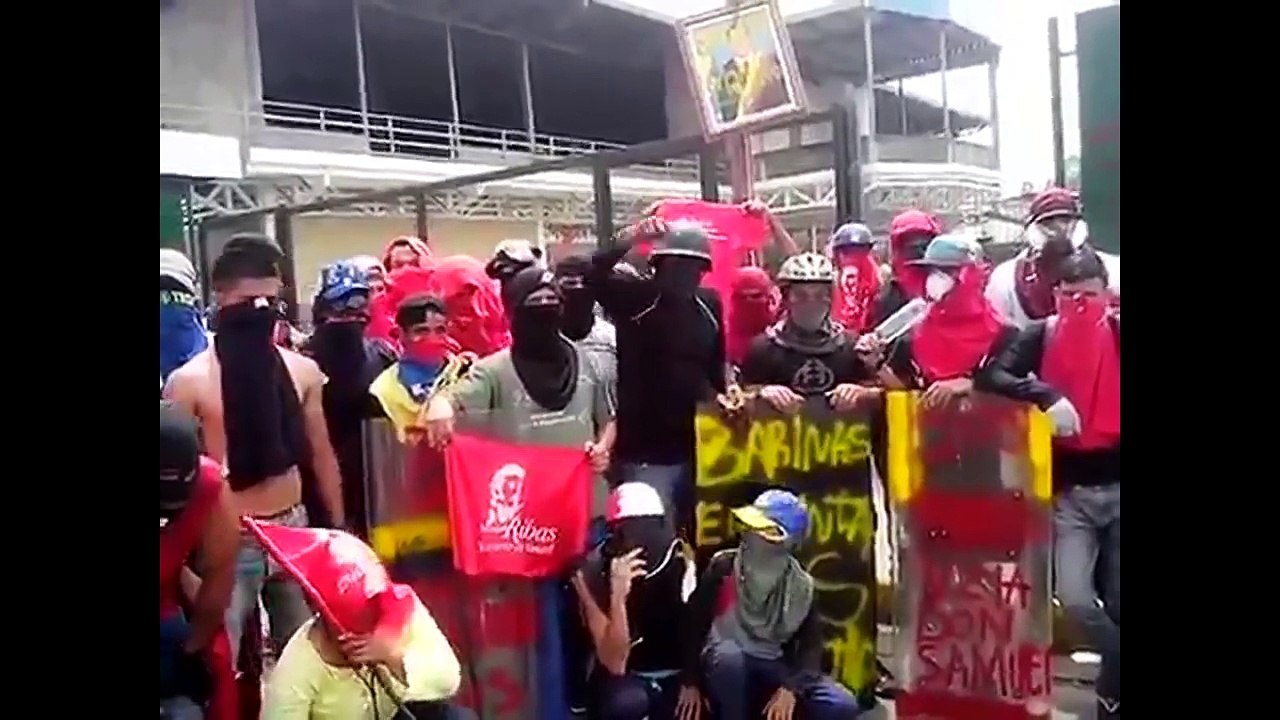 Venezuela Barinas Resistencia Represion y Saqueos 22 y 23 de Mayo