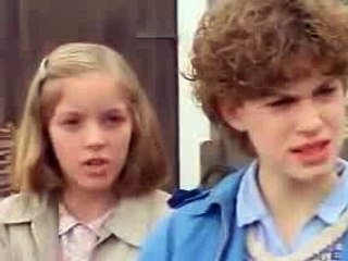 Famous five Episode 16 Five Get Into A Fix