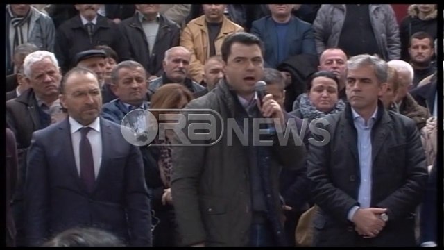 Protesta e PD- Basha: Doni luftë, luftë do keni. Shpojuani gomat, thyeni xhamat