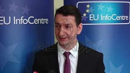 Nerez,mungesë kuadrit shqiptar në shkollën “Vëllazërimi”