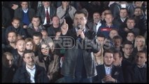 Ora News - Protesta - Basha me përfaqësues të CDU: Qeveria teknike kusht i panegociushëm