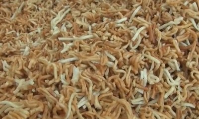 Makanan Ringan Berbahan Baku Mi Kedaluwarsa