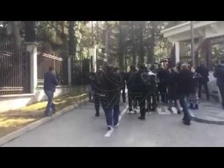 Zaevi i dorëzon firmat Ivanovit: Pres në kalim të qetë të pushtetit