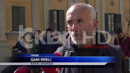 Protestuesit e Zharrëzës në qiell të hapur