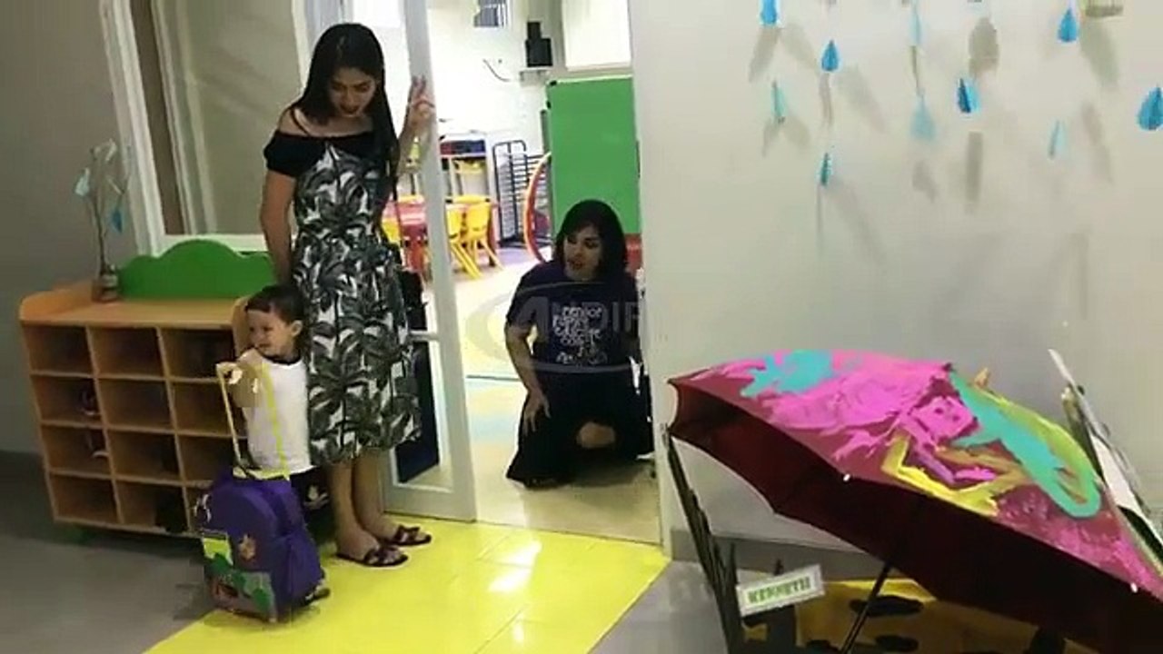 El Barack Alexander Senang Banget Sekolah di Antarin Mama Jessica Iskandar