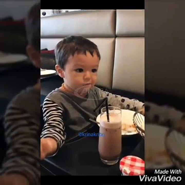El Barack Alexander Sudah Pintar Sarapan Sendiri
