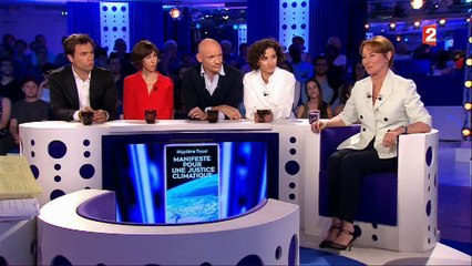 Laurent Ruquier remet un tacle à Najat Vallaud-Belkacem hier dans "On n'est pas couché" - Vidéo