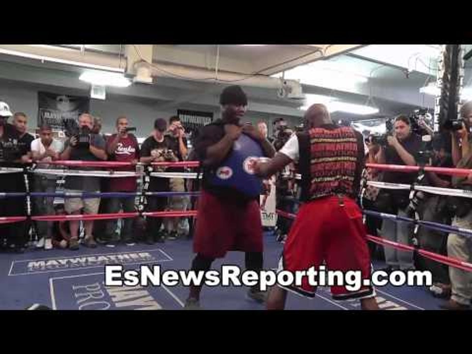 Jalen Rose Floyd Mayweather Brings It Beats Everyone! - EsNews Boxing