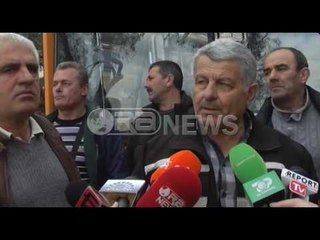 Protestë - Pezullohet për një orë transporti urban në Vlorë