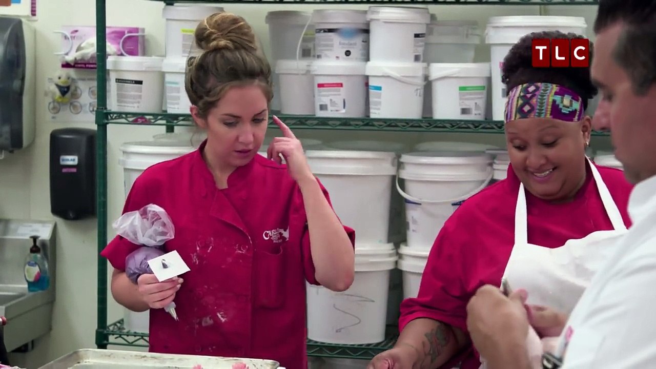 Floral Wedding Cake | Cake Boss 9 | Sweet AF Wednesdays