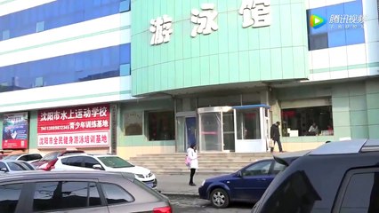 小罗泳池边恶搞无良小三，泳池水为啥变黄了（完整版）