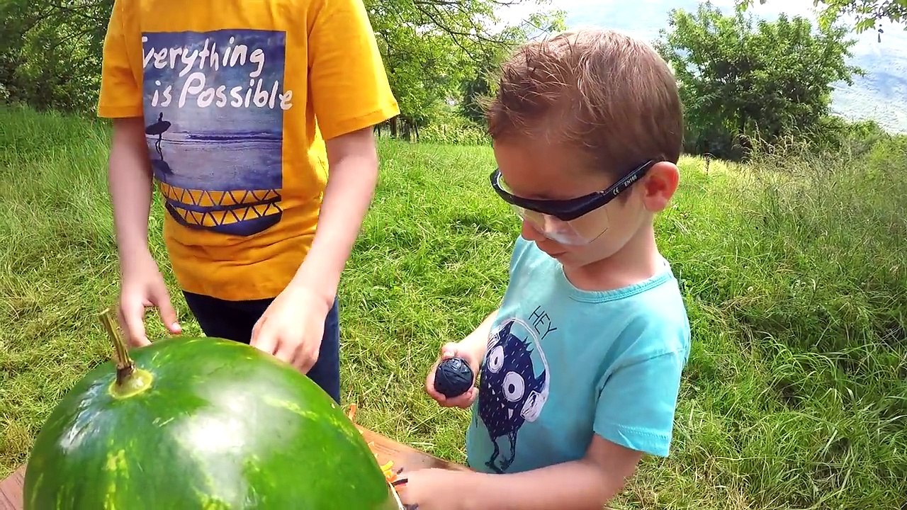CHALLENGE PASTÈQUE EXPLOSION ! - EXPLODING WATERMELON CHALLENGE! -
