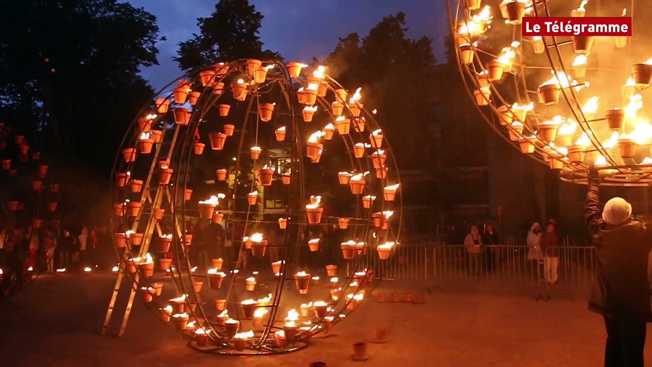 Art Rock. Le spectacle de feu de la compagnie Carabosse
