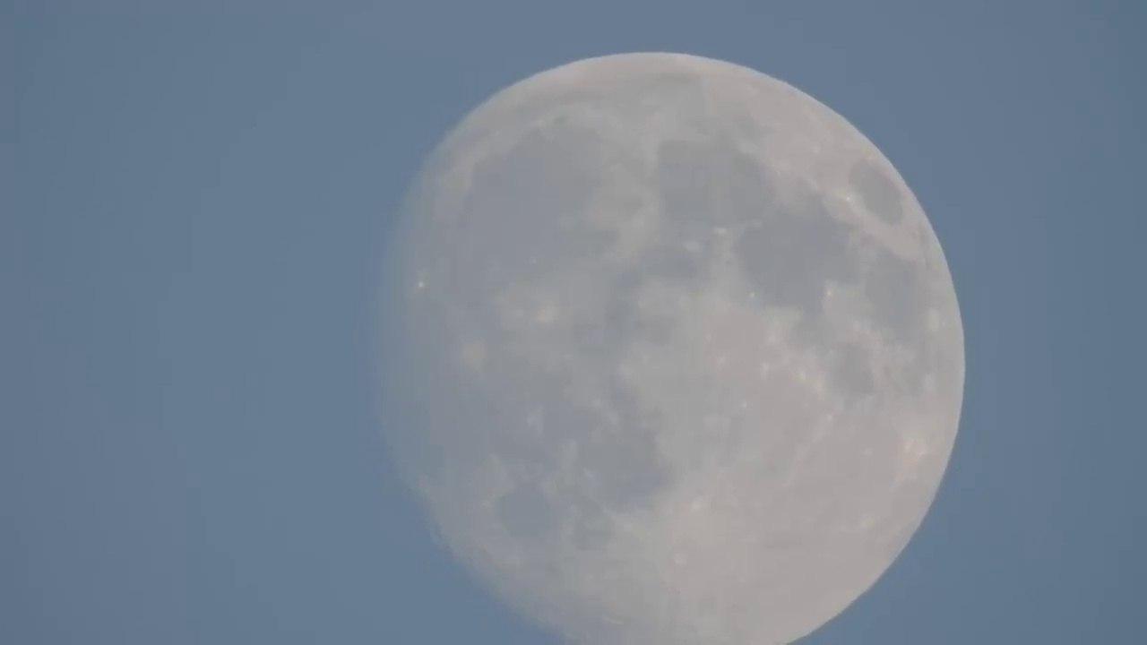 Daylight moon super zoom Zoom Test