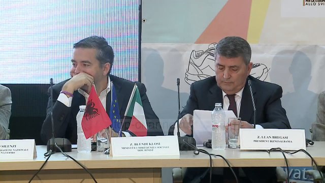 Lazarati, këpucë pas hashashit - Top Channel Albania - News - Lajme