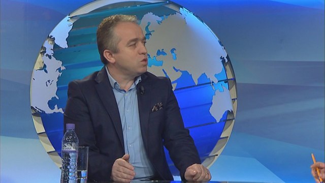 Intervista në Ora News - Krasniqi: Krizën politike në Maqedoni mund ta zgjidhë Kuvendi