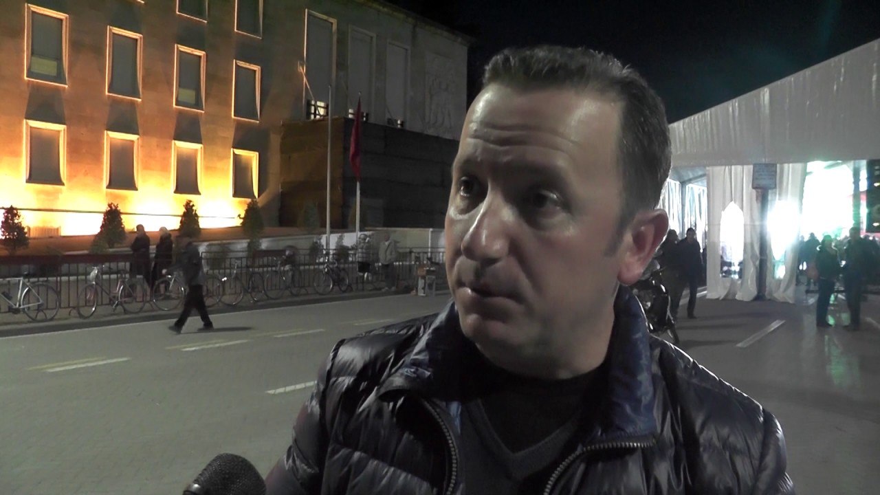Aulon Kalaja Protesta e opozites vazhdon...