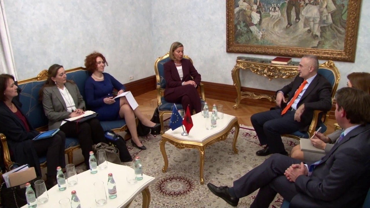 Report TV - Meta-Mogherini: Zbatim pa vonesa të "drejtësisë", sipas Kushtetutës