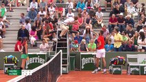 Benoît Paire fait expulser une spectatrice à Roland Garros