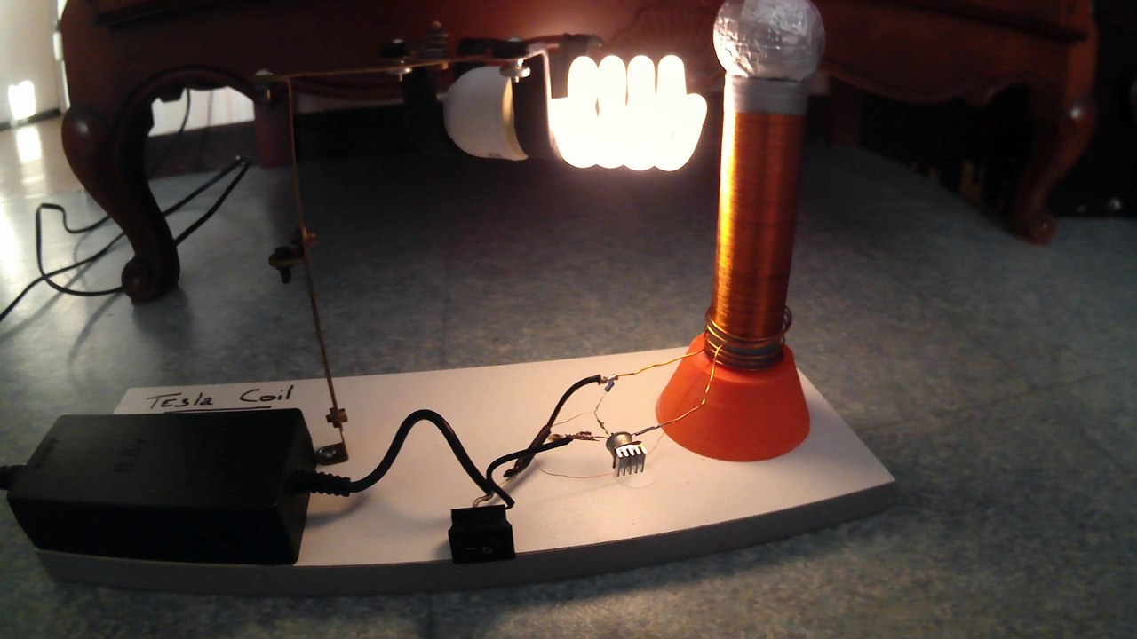 Mini Tesla coil ( Bobine de Nikola Tesla )