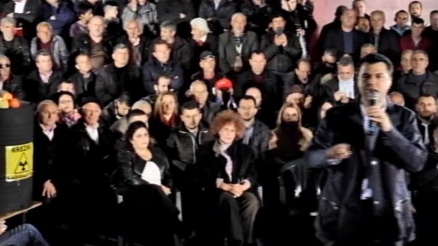 Report TV - Basha:Prokuroria të nisë hetimin për mbetjet e rrezikshme, beteja vazhdon