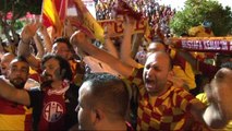 Göztepe Süper Lig'e Çıkmayı Kutluyor