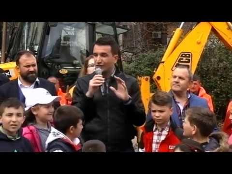 Report TV - Veliaj: Nesër të gjitha gratë dhe vajzat udhëtojnë falas në autobus