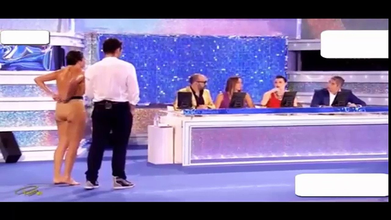 Cette candidate motre son maillot de bain en show tres sexy - patricia martines