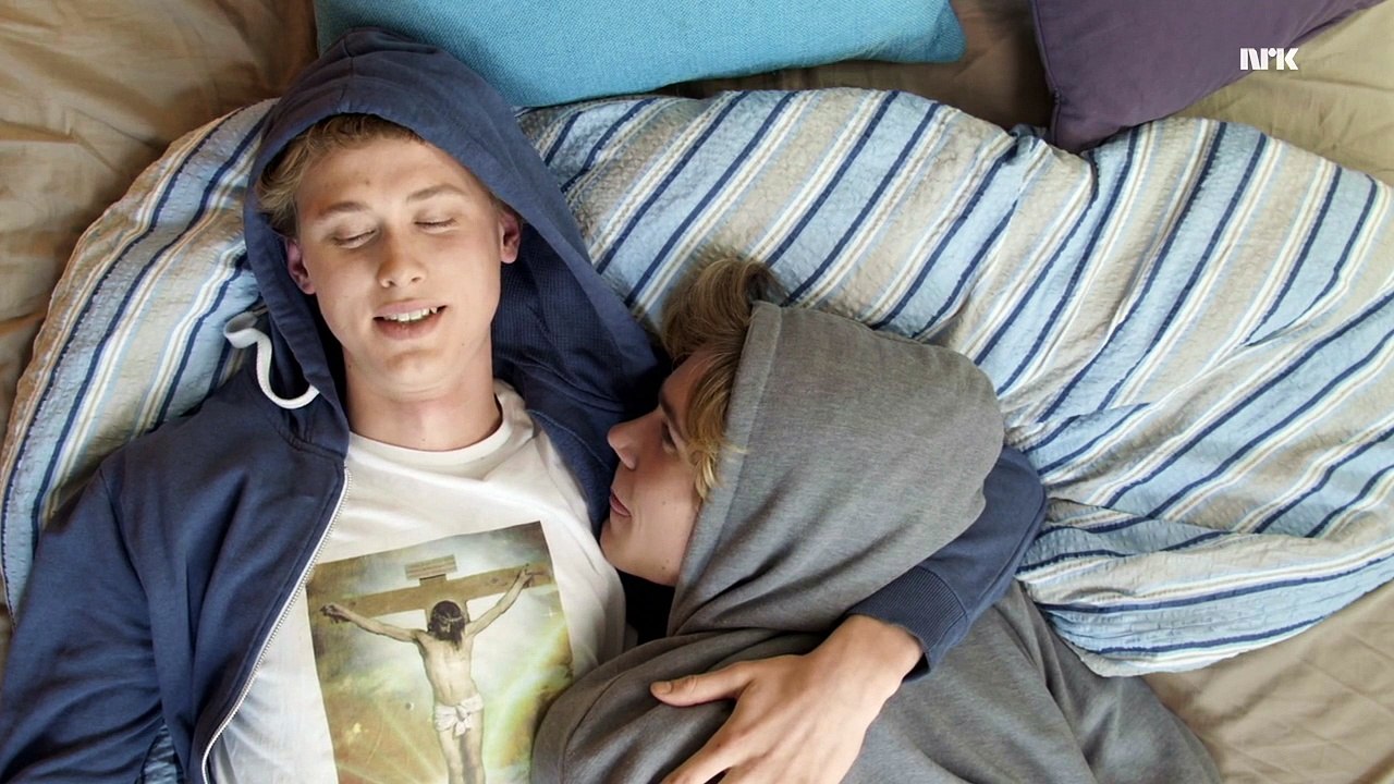 Isak being cute