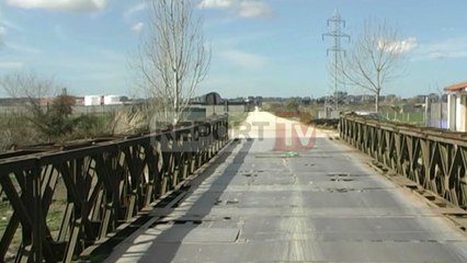 Report TV - Ura e Marinzës që lidh 10 fshatra me Fierin rrezikon të shembet