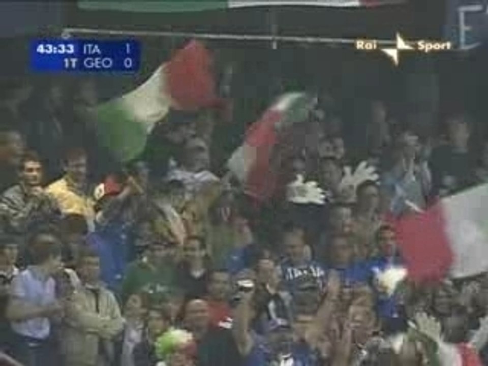 Italie 1 - 0 Georgie Coup franc de Pirlo