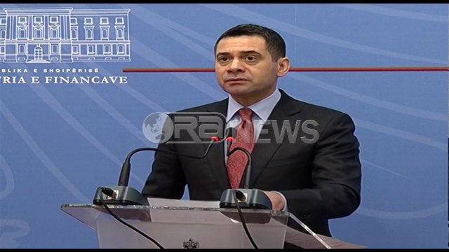 Vendimi i Qeverisë - Rriten pagat, 10% më shumë për punonjësit e administratës publike