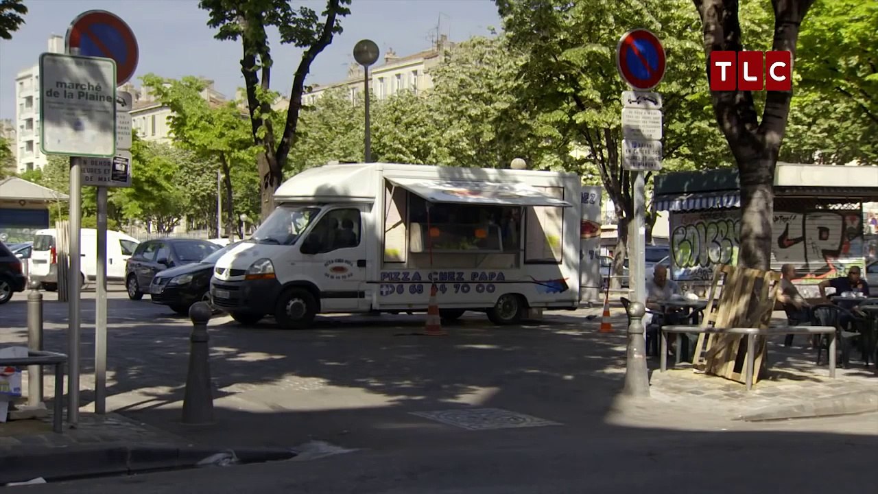 Marseilles Obsession With Pizza | ANTHONY BOURDAIN: PARTS UNKNOWN 6
