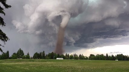 Incredible Time Lapse of Alberta Tornado