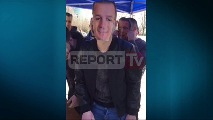 Report TV - “Frroku”, “Shullazi”, Lulzim Berisha” firmosin Peticionin Pro Vettingut