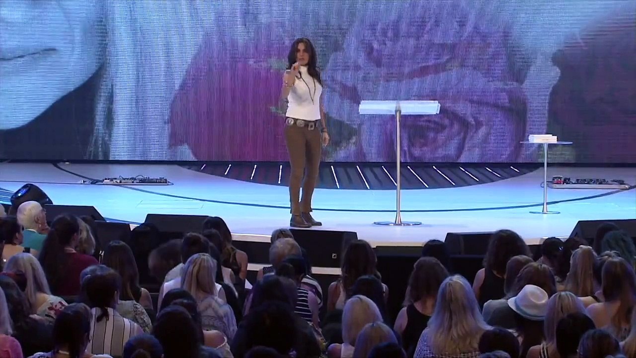 You know what they say—if you aim for nothing youll hit it every time. Lisa Bevere