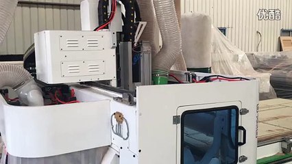 Roctech CNC Router Automatic Makes Furnitures
