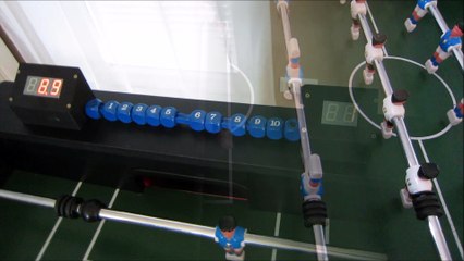 Tischkicker mit Toranzeige, Geschwindigkeitsmessung und Sound