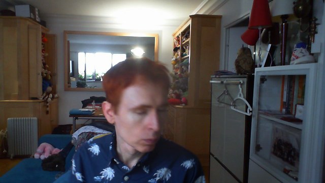 Wiwi égratigne i travel de Simple Minds