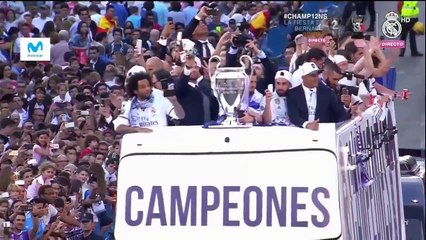 L'accueil triomphal des footballeurs du Real après la finale de la Ligue des Champions