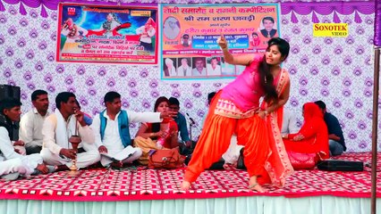 इस डांसर ने पब्लिक म�